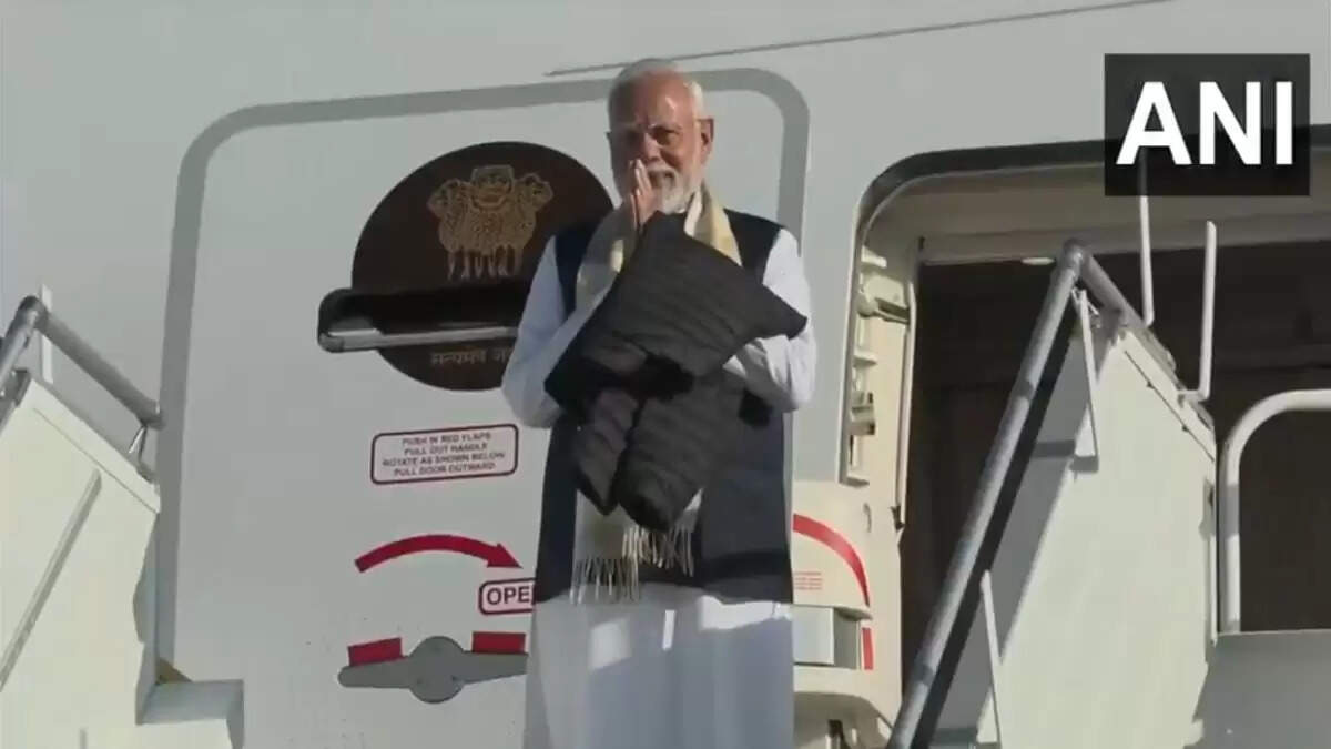 पीएम मोदी का कनाडा दौरा: जी7 समिट में वैश्विक नेताओं से मुलाकात