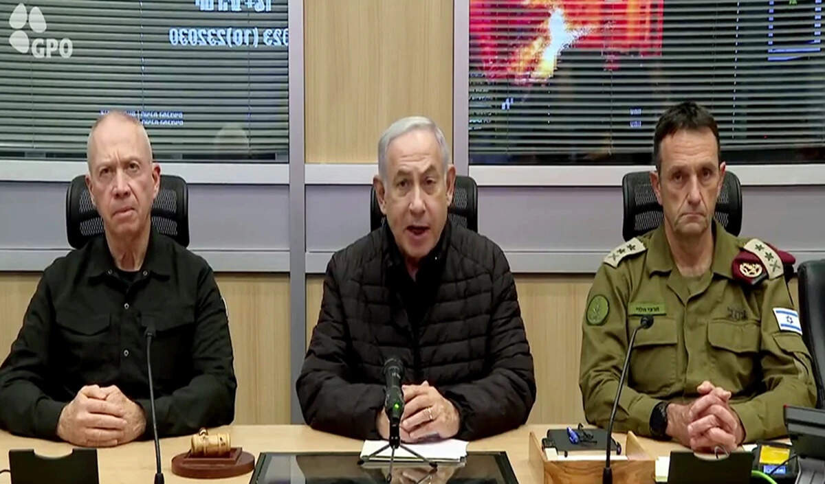 इजरायली सेना ने लेबनान में हिजबुल्लाह के खिलाफ कार्रवाई जारी रखी