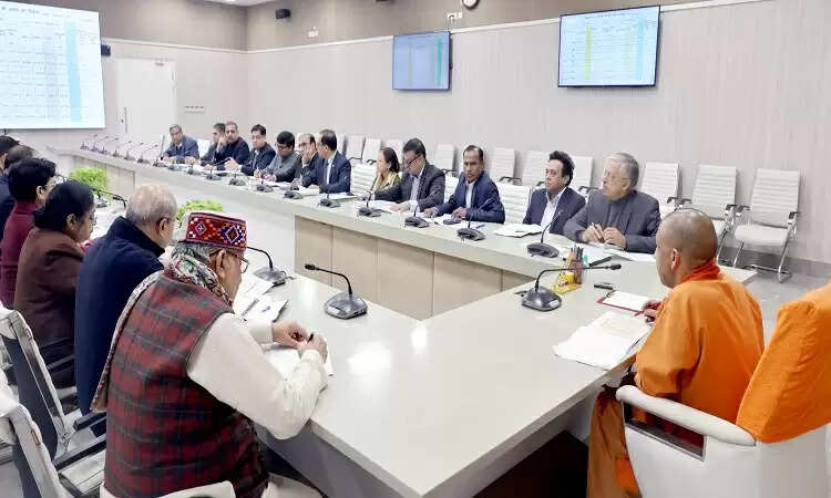 मुख्यमंत्री योगी आदित्यनाथ ने बजट व्यय की समीक्षा बैठक में दी दिशा-निर्देश