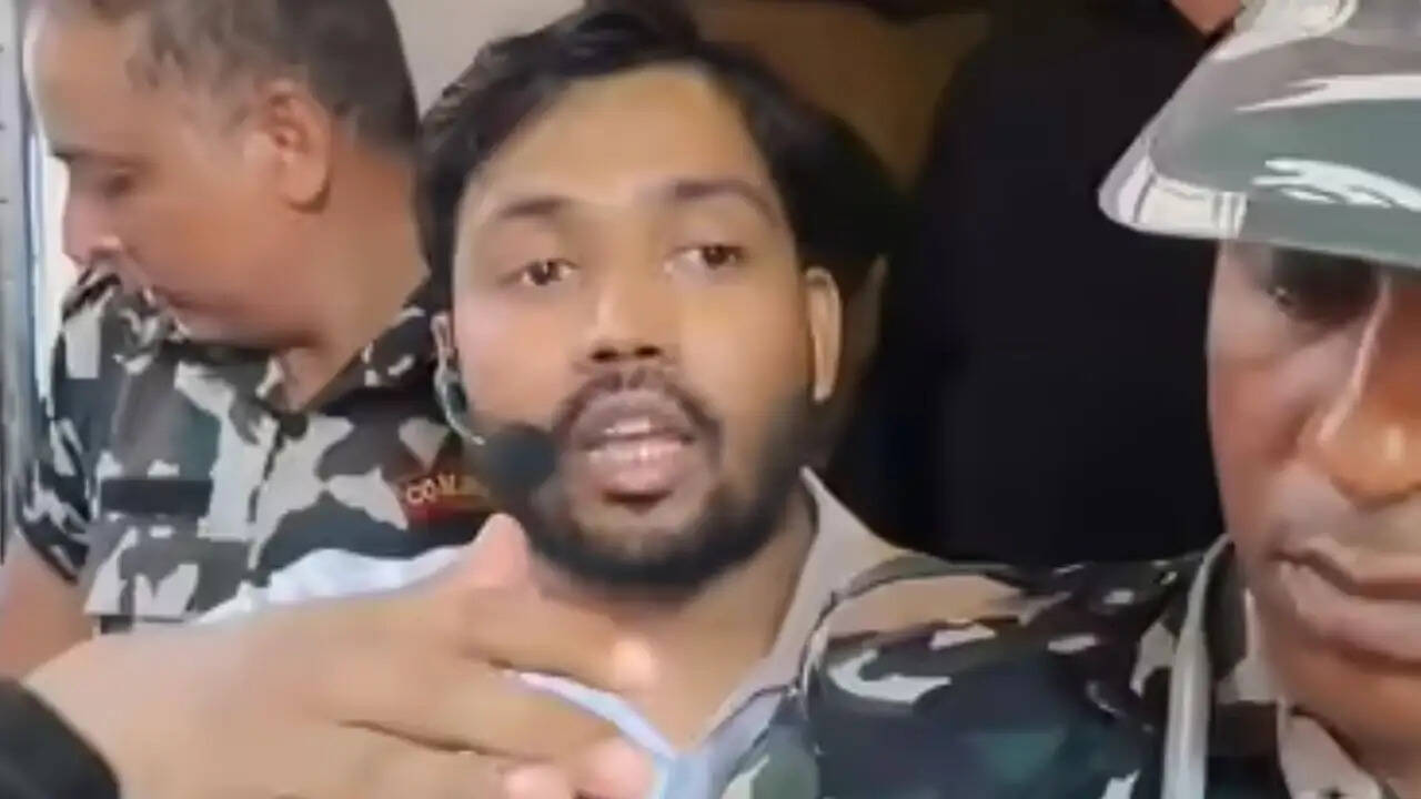 पटना में खान सर के कोचिंग सेंटर के बाहर गोलीबारी, दो गिरफ्तार