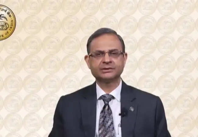 RBI ने मौद्रिक नीति में कोई बदलाव नहीं किया, नीति दर 5.25% पर बरकरार