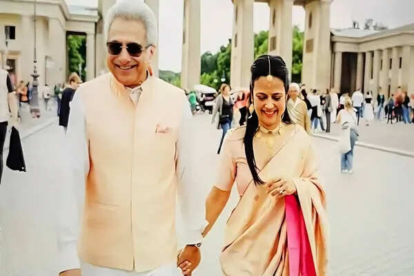 महुआ मोइत्रा ने बीजेडी सांसद पिनाकी मिश्रा से की शादी