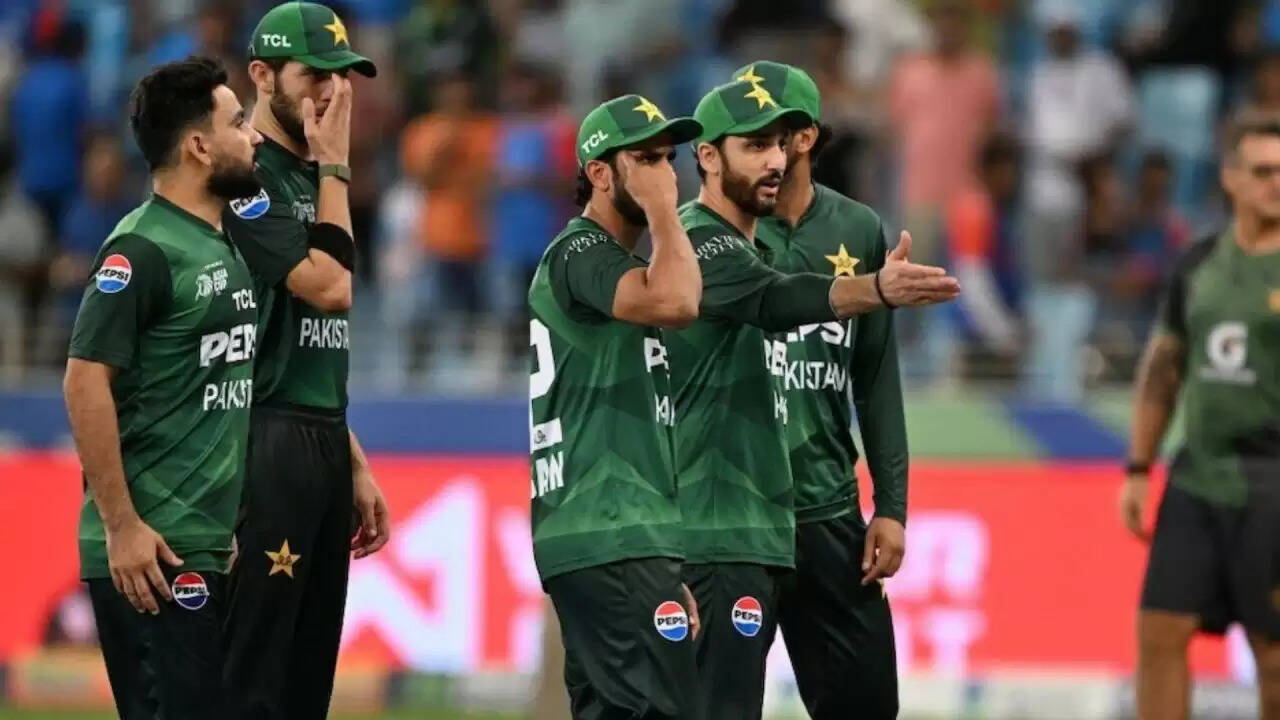 Asia Cup 2025: पाकिस्तान का बड़ा फैसला, यूएई के खिलाफ खेलेगा आखिरी मुकाबला