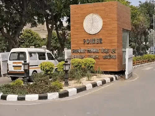 PGIMER चंडीगढ़ में गरीब मरीजों के लिए सरकारी धन का बड़ा घोटाला