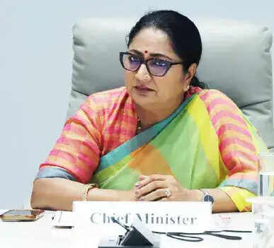 दिल्ली सरकार का प्रदूषण नियंत्रण के लिए सख्त निर्णय: बिना वैध पीयूसी प्रमाणपत्र वाले वाहनों को नहीं मिलेगा ईंधन