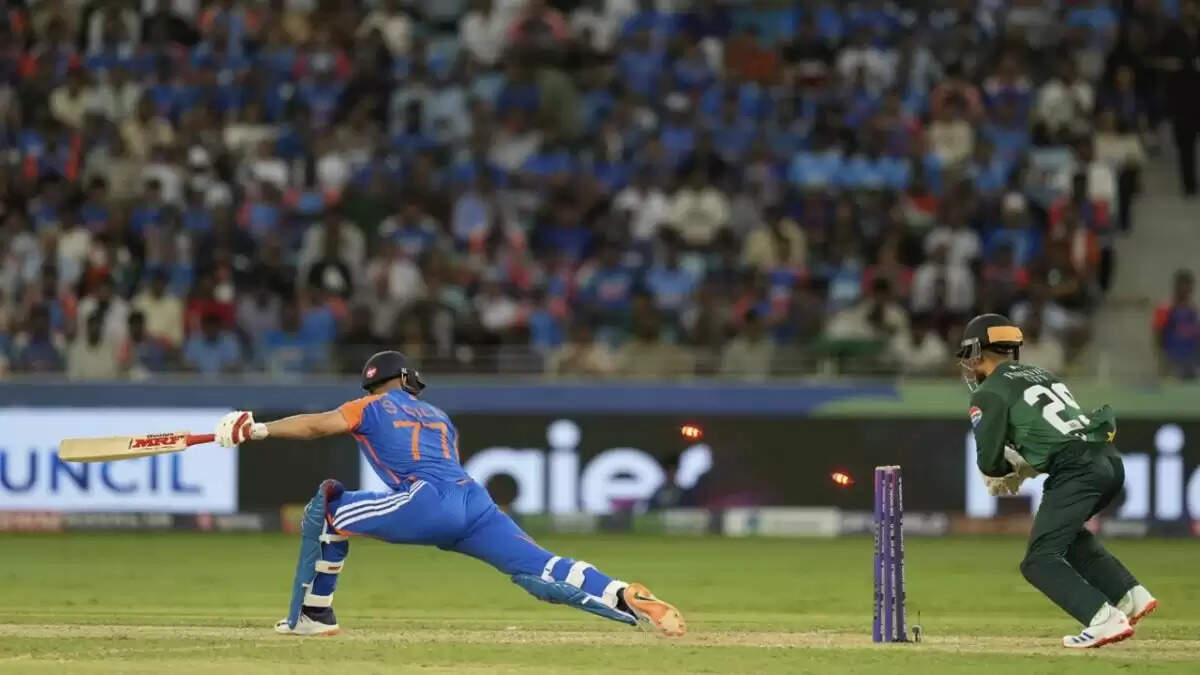 एशिया कप में शुभमन गिल का निराशाजनक प्रदर्शन, 3 मैचों में केवल 35 रन