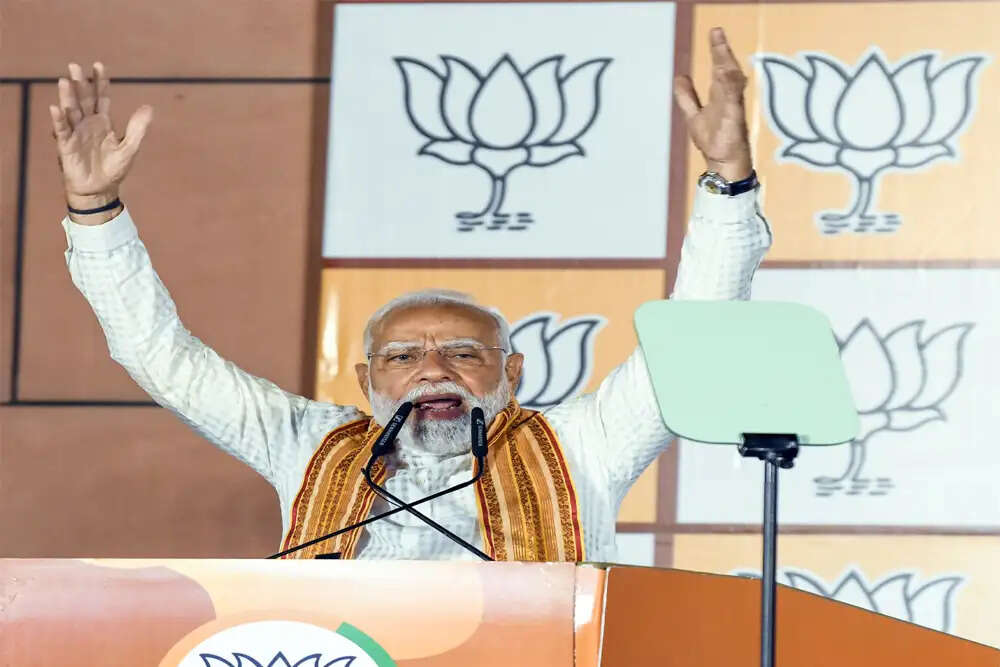 पश्चिम बंगाल में भाजपा की ऐतिहासिक जीत, ममता बनर्जी को मिली हार