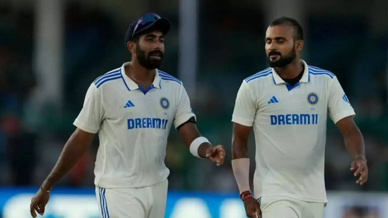 भारत ने इंग्लैंड के खिलाफ टेस्ट में जीत की ओर बढ़ाया कदम
