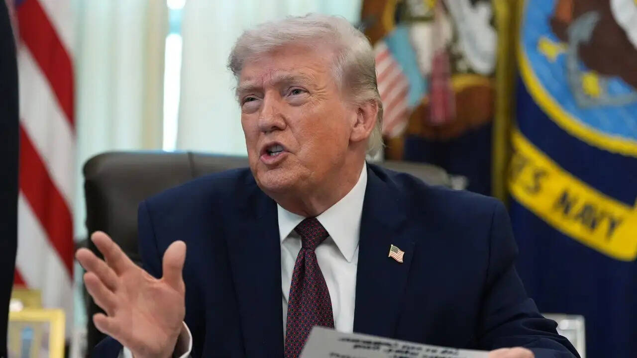 ट्रंप ने ईरान से बचाए गए अमेरिकी एयरमैन की बहादुरी की सराहना की