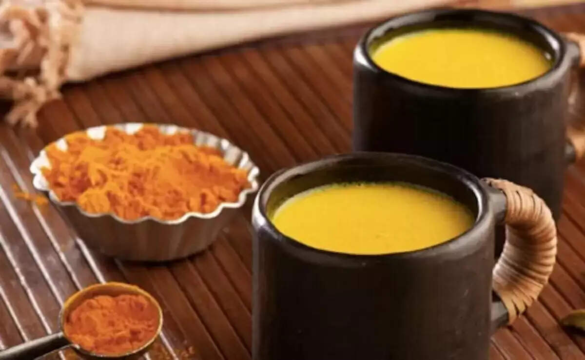दूध और हल्दी: स्वास्थ्य के लिए अद्भुत लाभ