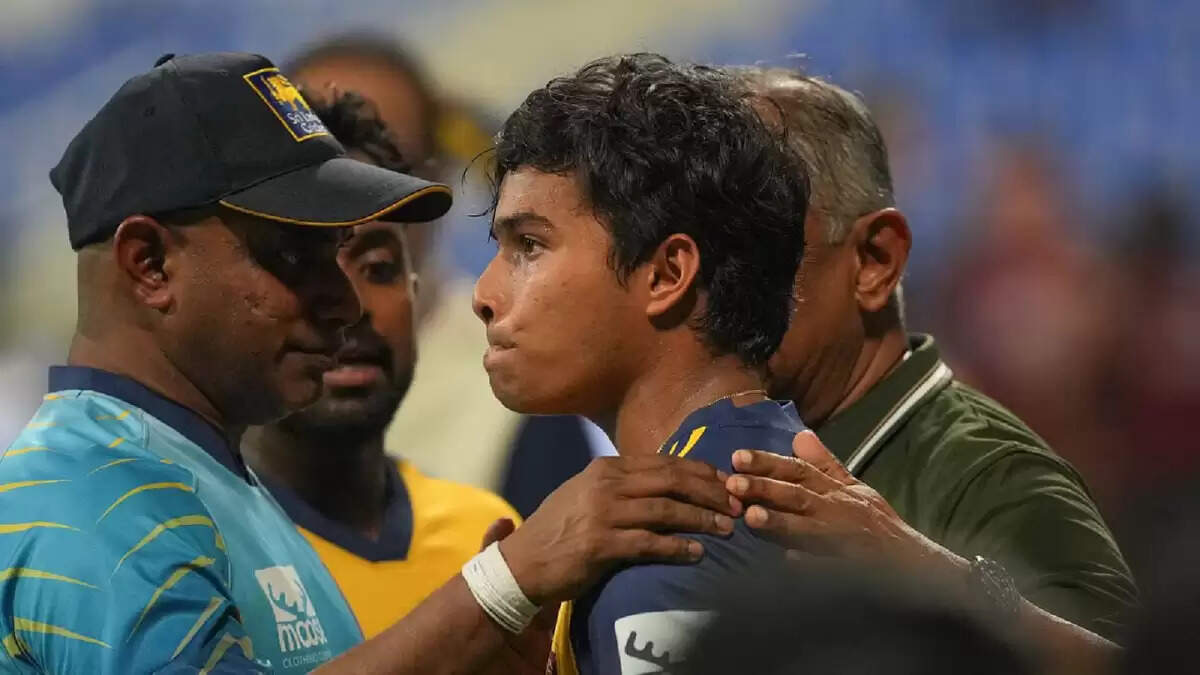Asia Cup 2025 के बीच क्रिकेटर के घर में मातम, पिता का निधन