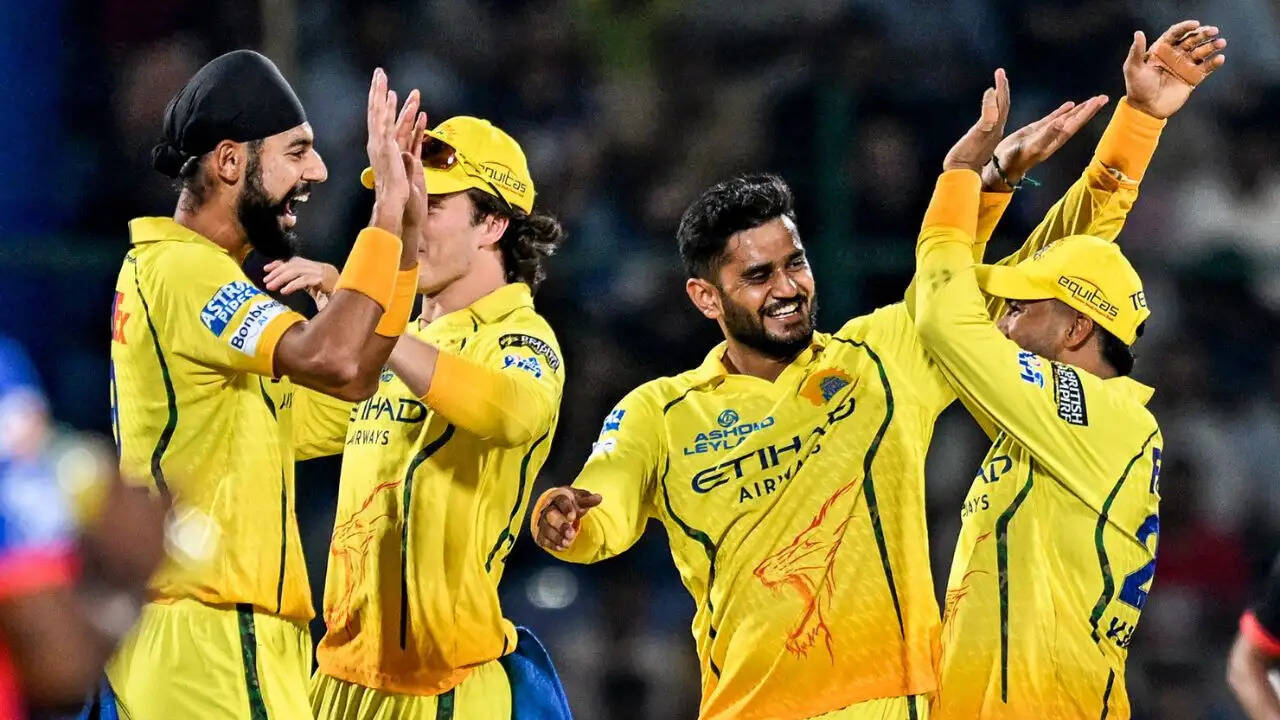 CSK की प्लेऑफ में पहुंचने की संभावनाएं: जीत की जरूरत