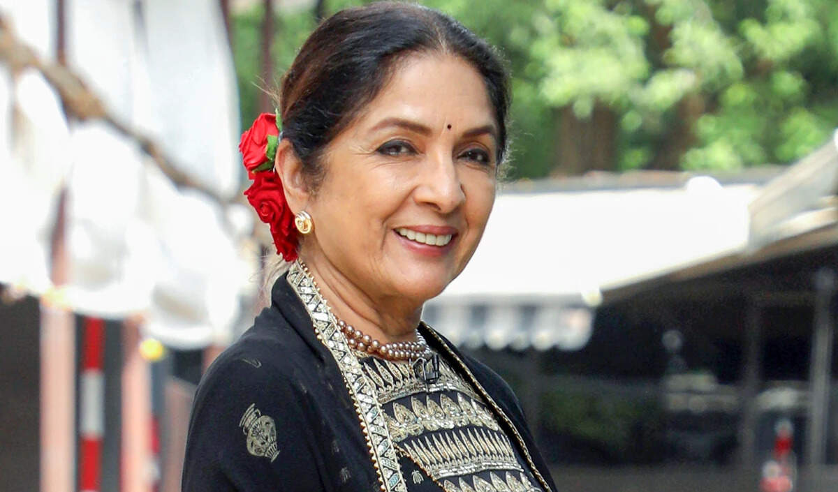 नीना गुप्ता की प्रेग्नेंसी अफवाहें: सच क्या है?