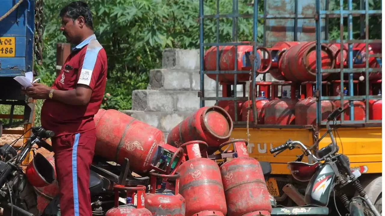 उत्तर प्रदेश में दीपावली पर मुफ्त LPG सिलेंडर रिफिल योजना की घोषणा