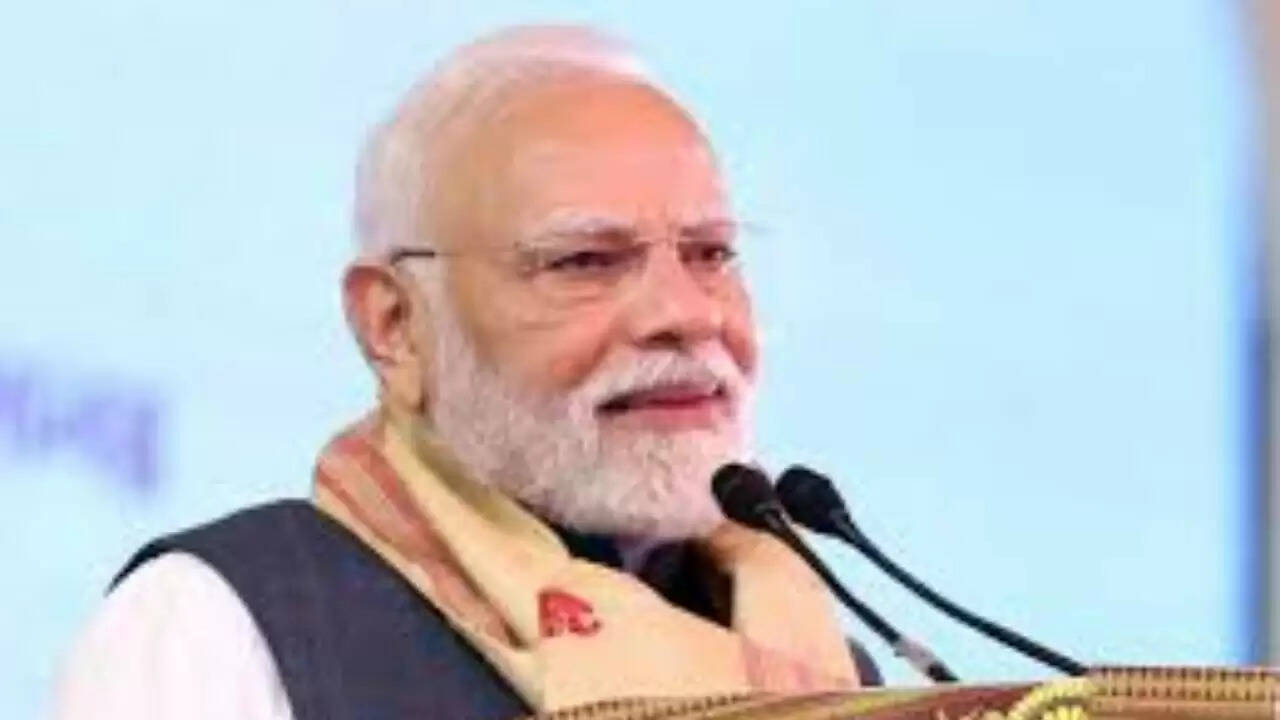 PM मोदी के 75वें जन्मदिन पर देशभर में धूमधाम से मनाई गई खुशियाँ