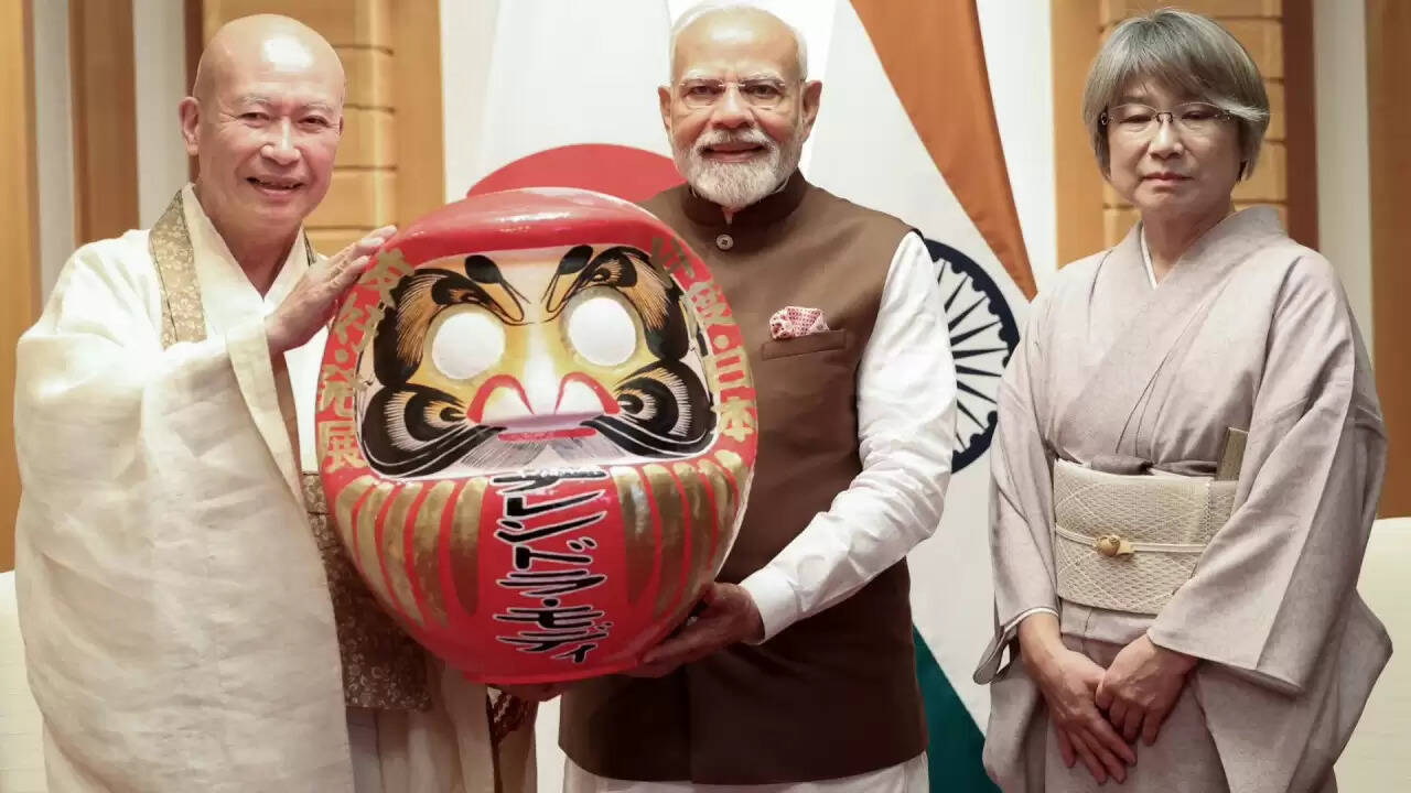 प्रधानमंत्री मोदी की जापान यात्रा: दारुमा गुड़िया से मिली विशेष मान्यता
