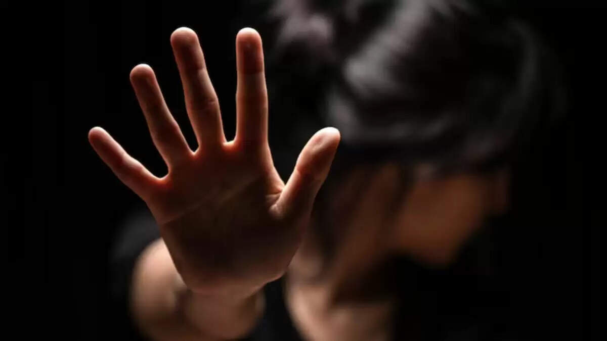 बेंगलुरु में महिला के साथ छेड़छाड़ की घटना, मदद करने वाले को पुलिस ने किया गिरफ्तार