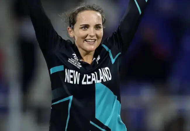 अमेलिया केर ने टी20 क्रिकेट में बनाया नया विश्व रिकॉर्ड