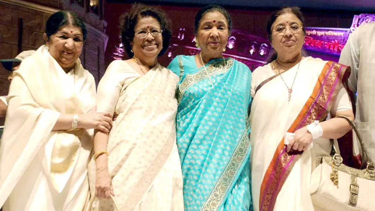 आशा भोसले का निधन: लता मंगेशकर के साथ अद्भुत संयोग