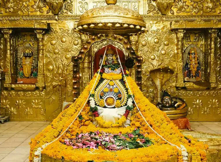 सोमनाथ ज्योतिर्लिंग: चंद्रदेव की तपस्या और भगवान शिव का आशीर्वाद