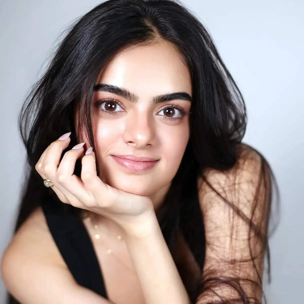 युवा सितारों की सफलता: करोड़ों के घरों की मालकिन बनीं ये अदाकारा