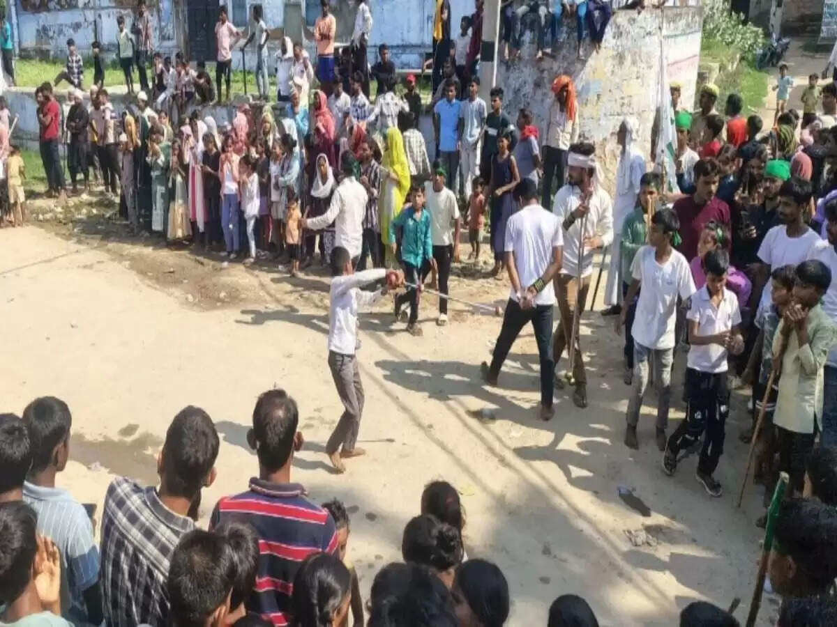 वाराणसी में ताजिए विवाद का समाधान, जुलूस शांतिपूर्ण ढंग से निकाला गया