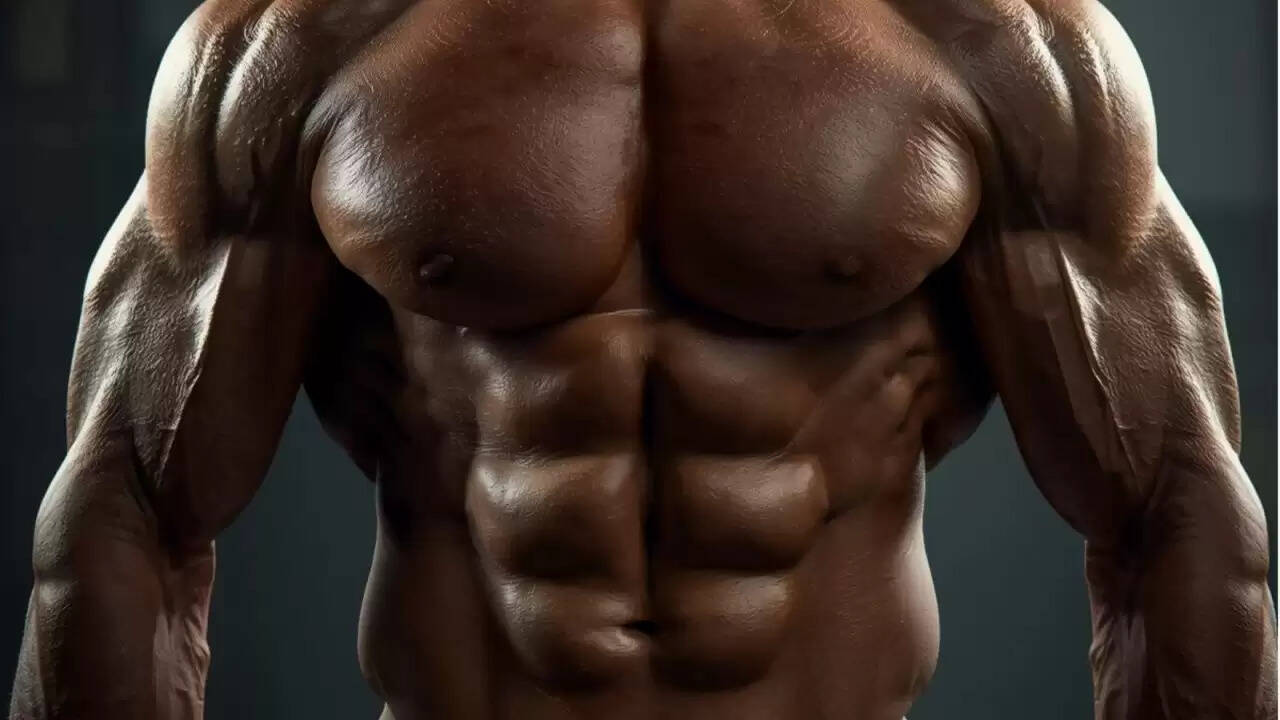 चीन के इन्फ्लुएंसर ने कृत्रिम एब्स के लिए खर्च किए करोड़ों