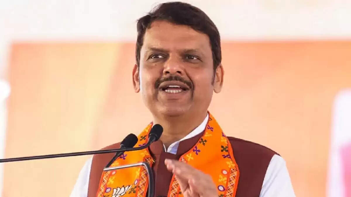 महाराष्ट्र सरकार ने थ्री लैंग्वेज पॉलिसी पर लिया कदम पीछे, विरोध के चलते रोका कार्यान्वयन