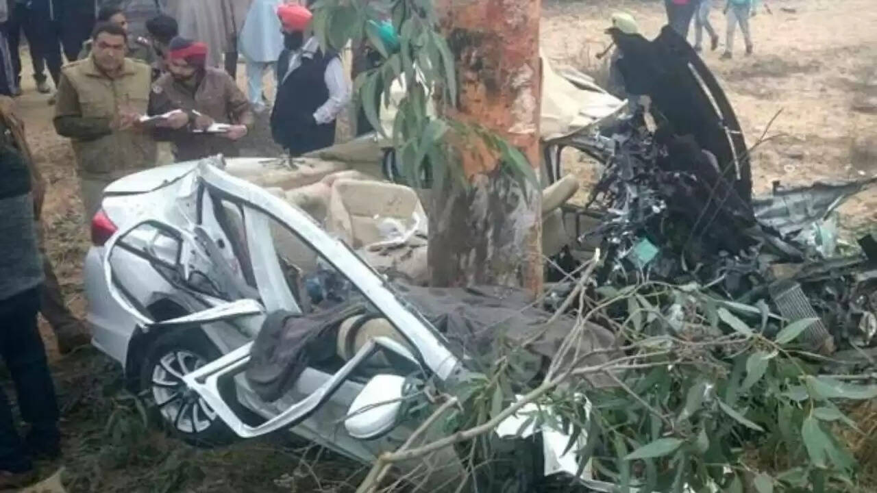 तेलंगाना में सड़क हादसे में चार छात्रों की मौत, एक गंभीर रूप से घायल