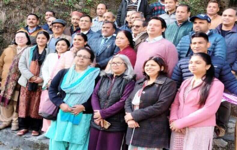 प्राध्यापक के अपने पूर्व अवतार में कुलपति ने ली कक्षा