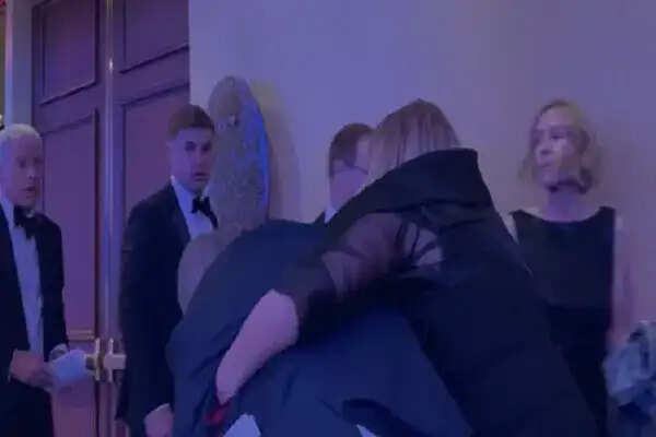 व्हाइट हाउस डिनर में गोलीबारी की घटना, राष्ट्रपति ट्रंप सुरक्षित