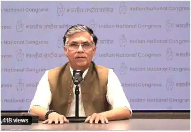 दिल्ली आतंकी हमले पर कांग्रेस का कड़ा बयान, पवन खेड़ा ने उठाए गंभीर सवाल