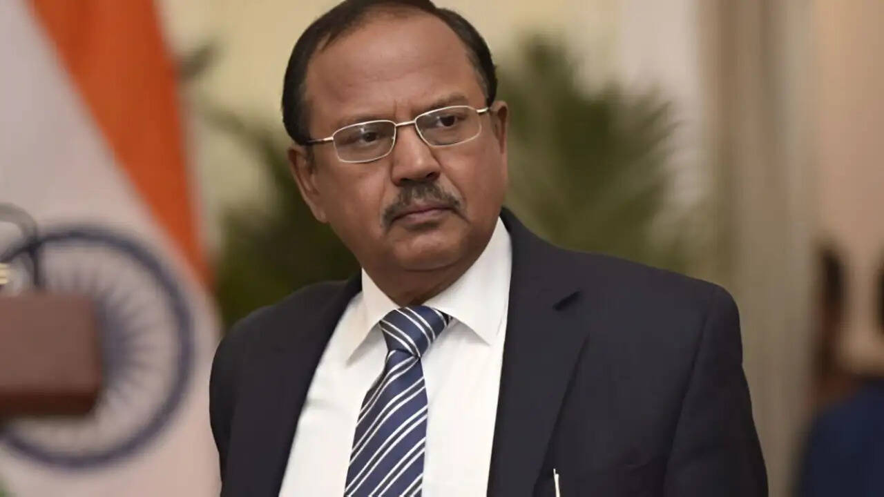 नई दिल्ली में BRICS NSA बैठक: वैश्विक सुरक्षा चुनौतियों पर चर्चा का मंच