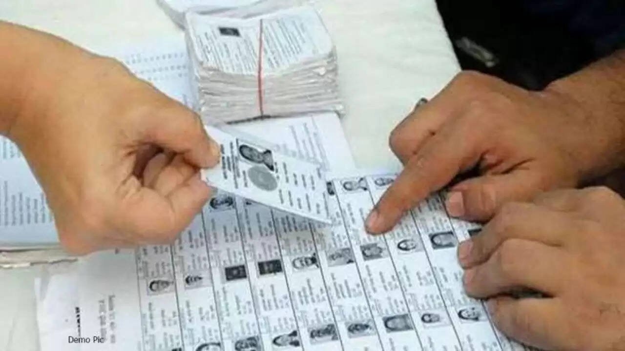 बिहार में मतदाता सूची अद्यतन अभियान का पहला चरण सफल