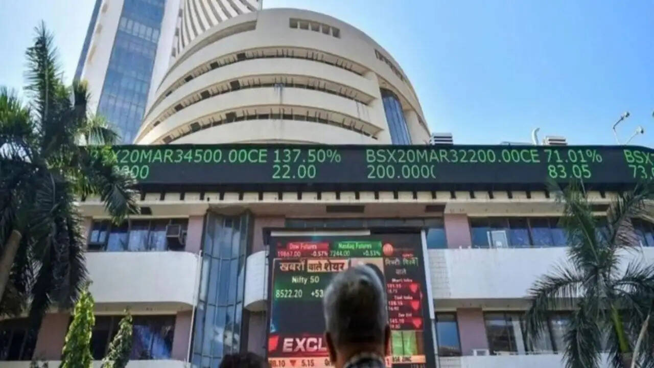 भारतीय शेयर बाजार में तेज उछाल, निफ्टी और सेंसेक्स ने बनाया नया रिकॉर्ड