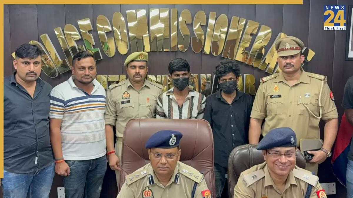 नोएडा में वाहन चोरी करने वाले गिरोह का भंडाफोड़, 15 बाइक बरामद