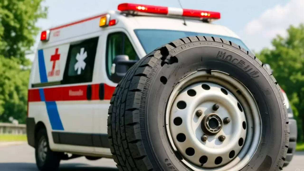 गुना में एम्बुलेंस के टायर पंचर होने से मरीज की मौत