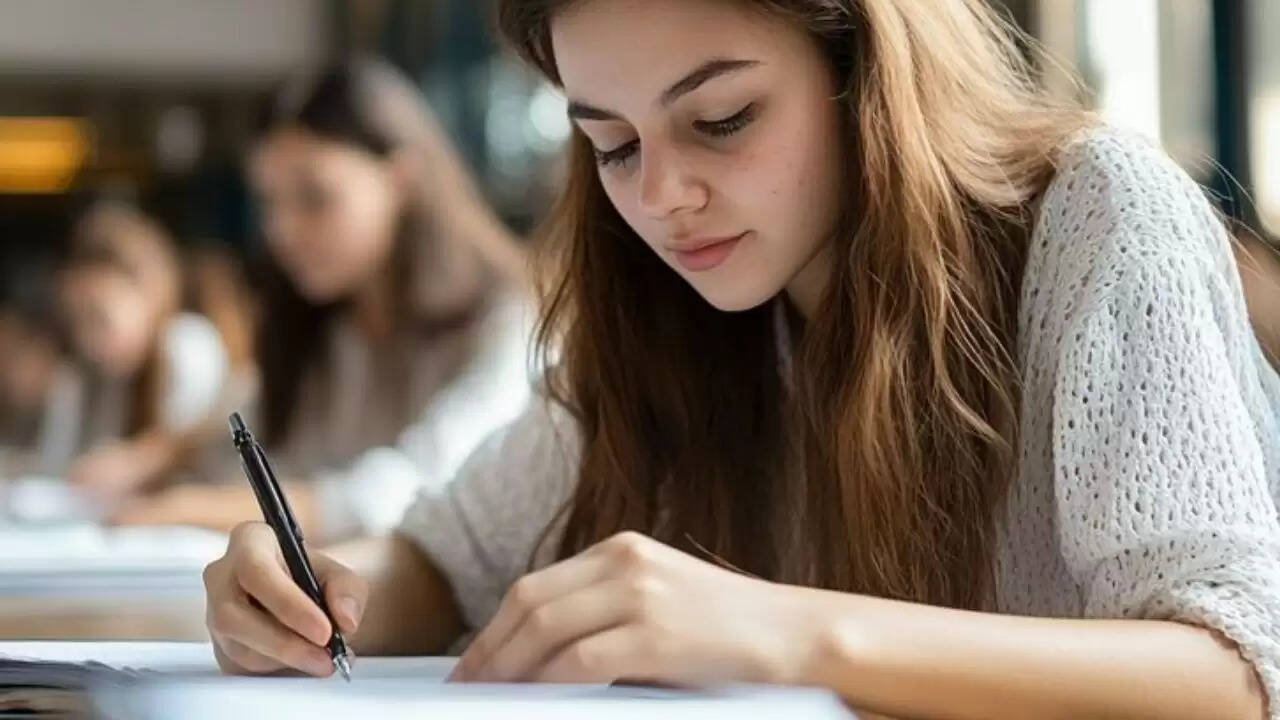 अमेरिकी कॉलेजों में अंतरराष्ट्रीय छात्रों की संख्या में गिरावट: भारतीय छात्रों का प्रमुख कारण