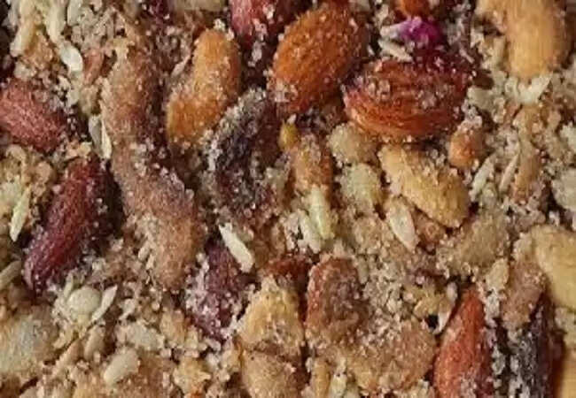 जन्माष्टमी पर बनाएं स्वादिष्ट मेवे की पंजीरी