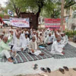 किसानों ने दशहरा नहीं मनाया, महात्मा गांधी और लाल बहादुर शास्त्री को दी श्रद्धांजलि