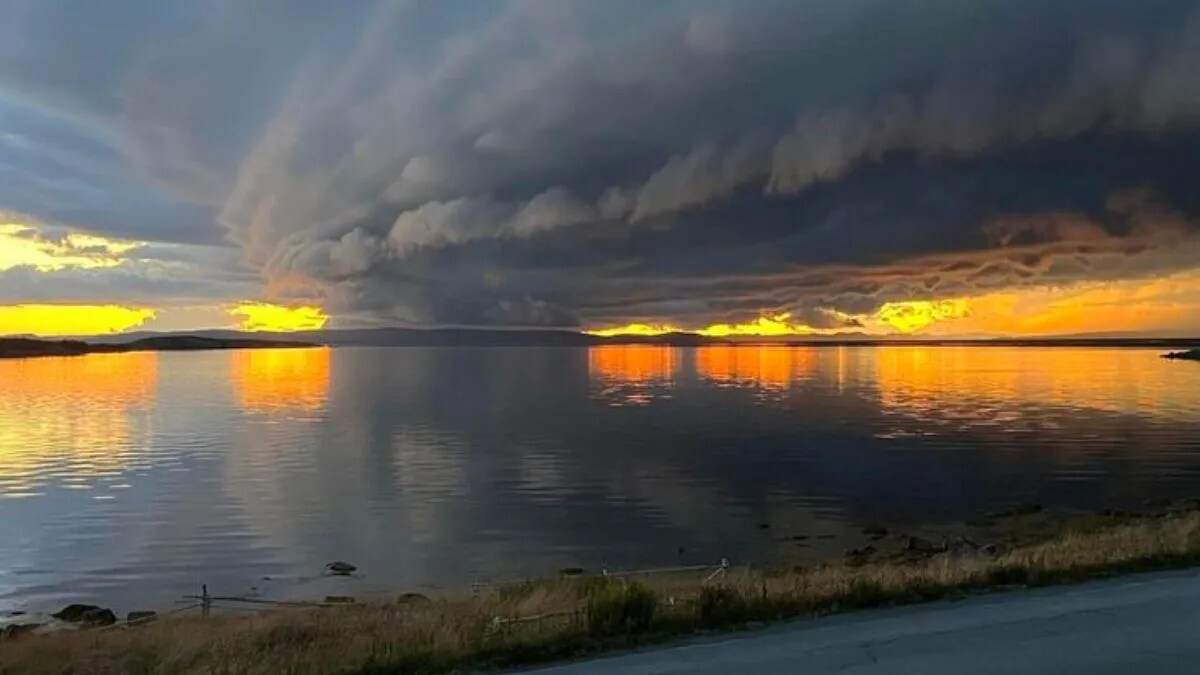 कल के मौसम का पूर्वानुमान: ठंड और बारिश की संभावना