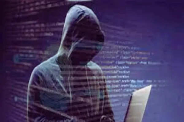 गुजरात पुलिस ने अंतरराष्ट्रीय साइबर अपराध गिरोह का किया भंडाफोड़