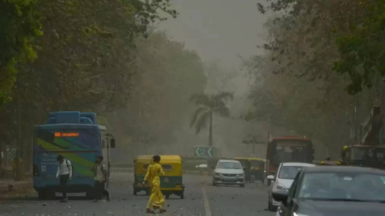 दिल्ली में मौसम का मिजाज बदलने वाला है: IMD ने जारी किया अलर्ट