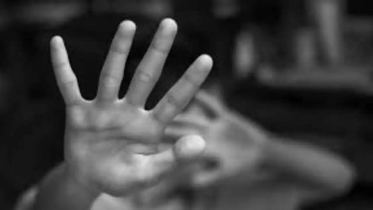 बरेली में 11 साल की बच्ची ने दिया प्रीमैच्योर जन्म, आरोपी गिरफ्तार