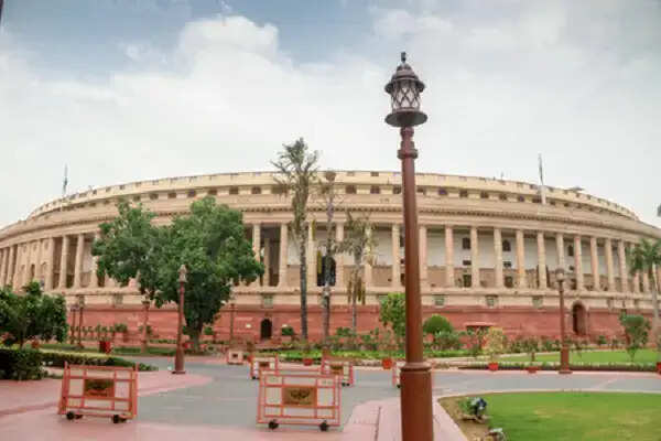 एनसीआर में मौसम में बदलाव, गर्मी से मिलेगी राहत