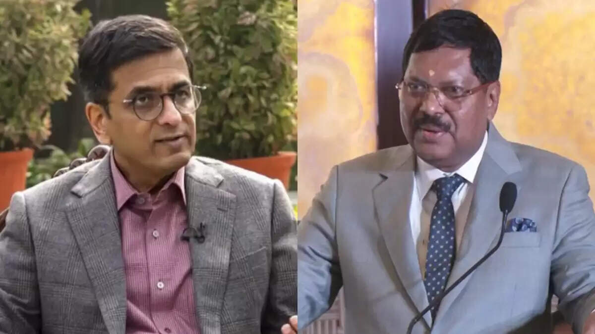 CJI बी. आर. गवई का समय पर आवास खाली करने का आश्वासन, पूर्व CJI पर कटाक्ष