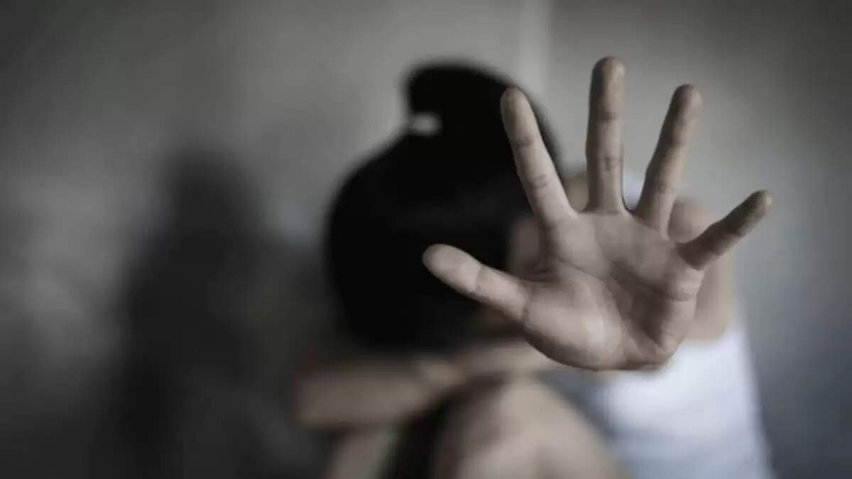 महाराष्ट्र में छात्रा के यौन उत्पीड़न पर उभरे आक्रोश के बाद प्रदर्शन