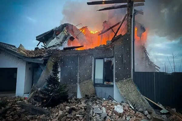 रूस का यूक्रेन पर बड़ा हमला, ट्रंप और ज़ेलेंस्की की मुलाकात से पहले कीव में दहशत