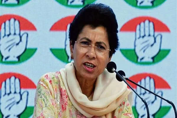 हरियाणा में बेरोजगारी और पलायन पर कुमारी सैलजा की चिंता