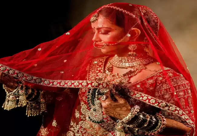 अविका गौर ने मंगेतर मिलिंद चंदवानी से की भव्य शादी